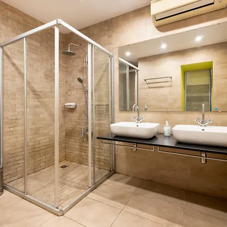 Sata Sagrada Familia Area Apartment *