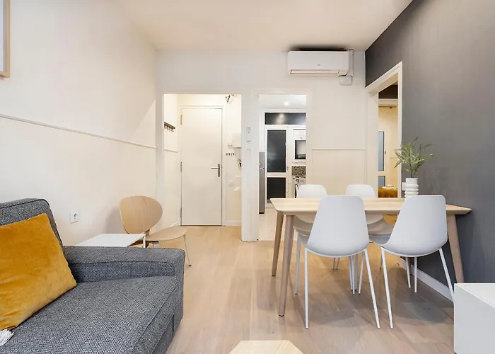 Sata Sagrada Familia Area * برشلونة
